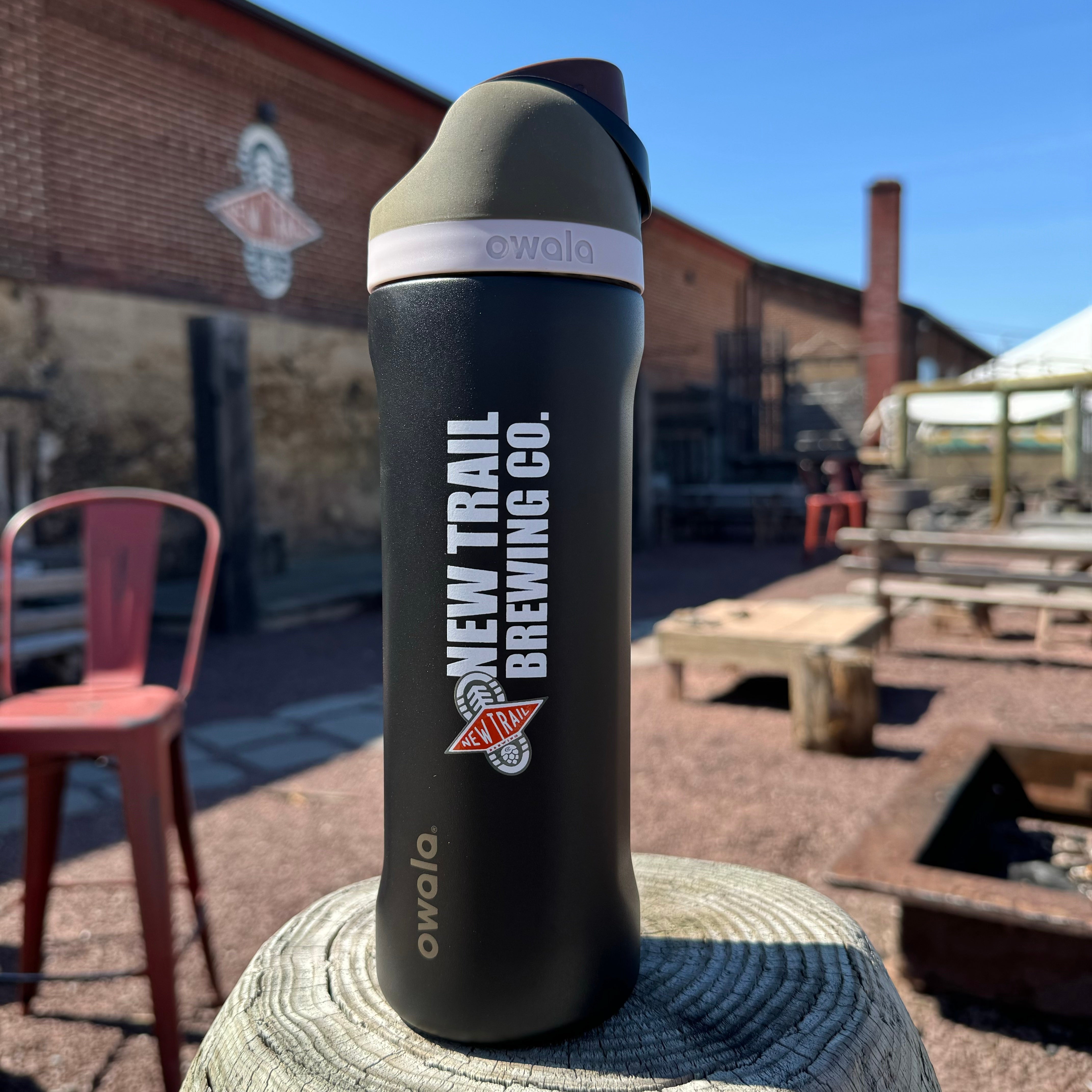 24 Oz Cups Owala | Kitchen | Owala 24oz Black Water Bottle